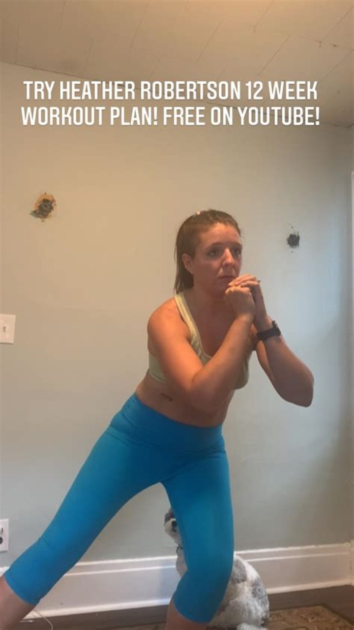 Britt Robertson Workout Routine