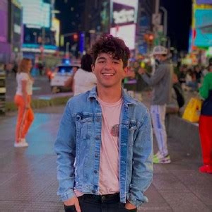 Cameron Canete Biography