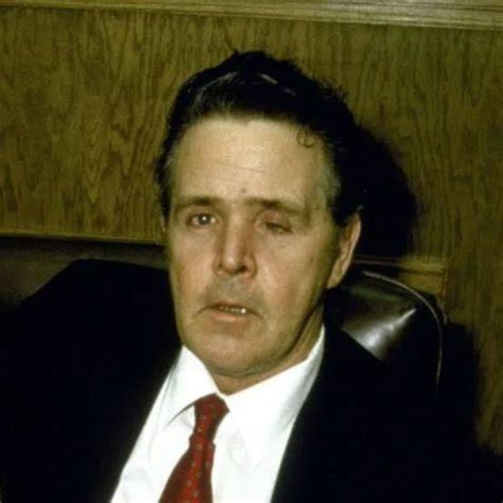 Henry Lee Lucas Biography