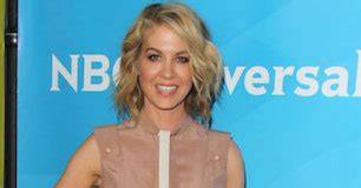 Jenna Elfman Workout Routine