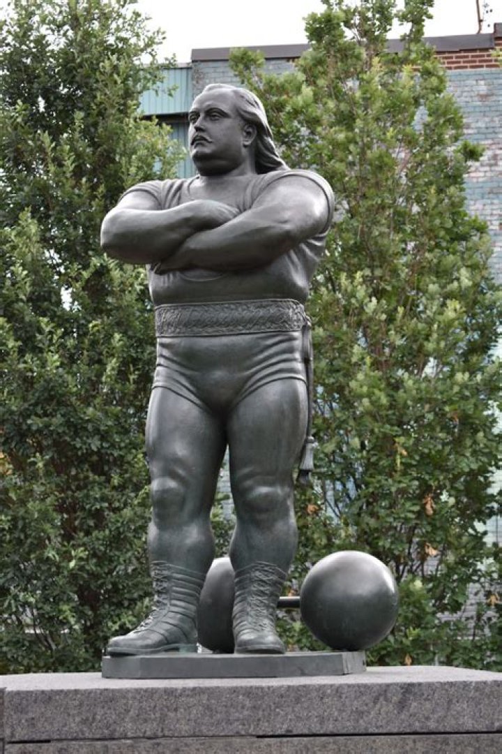 Louis Cyr