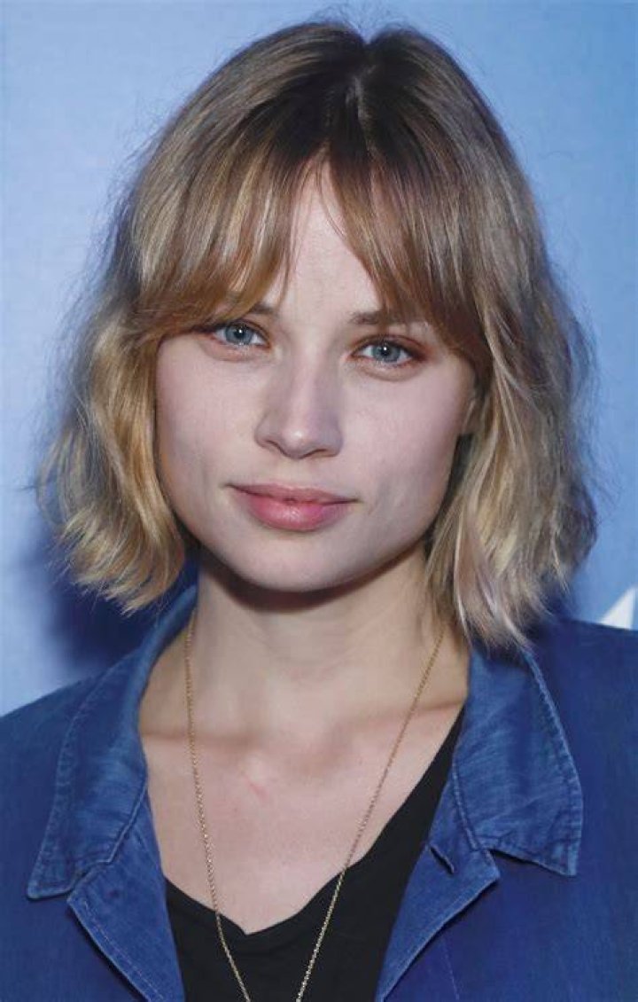 Makenzie Leigh Bra Size, Age, Weight, Height, Measurements