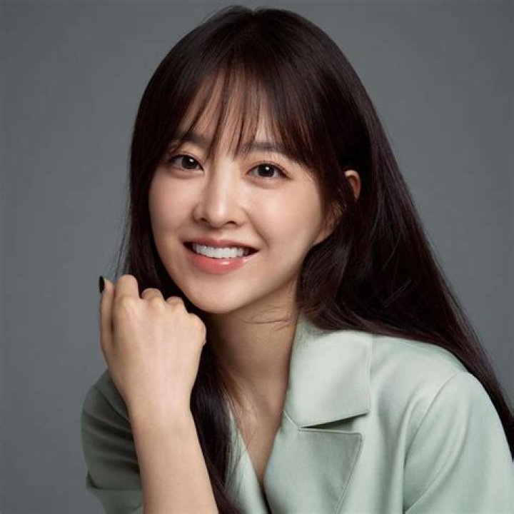 Park Bo-young Biography