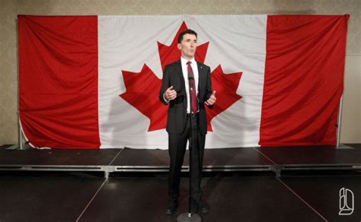 Paul Dewar