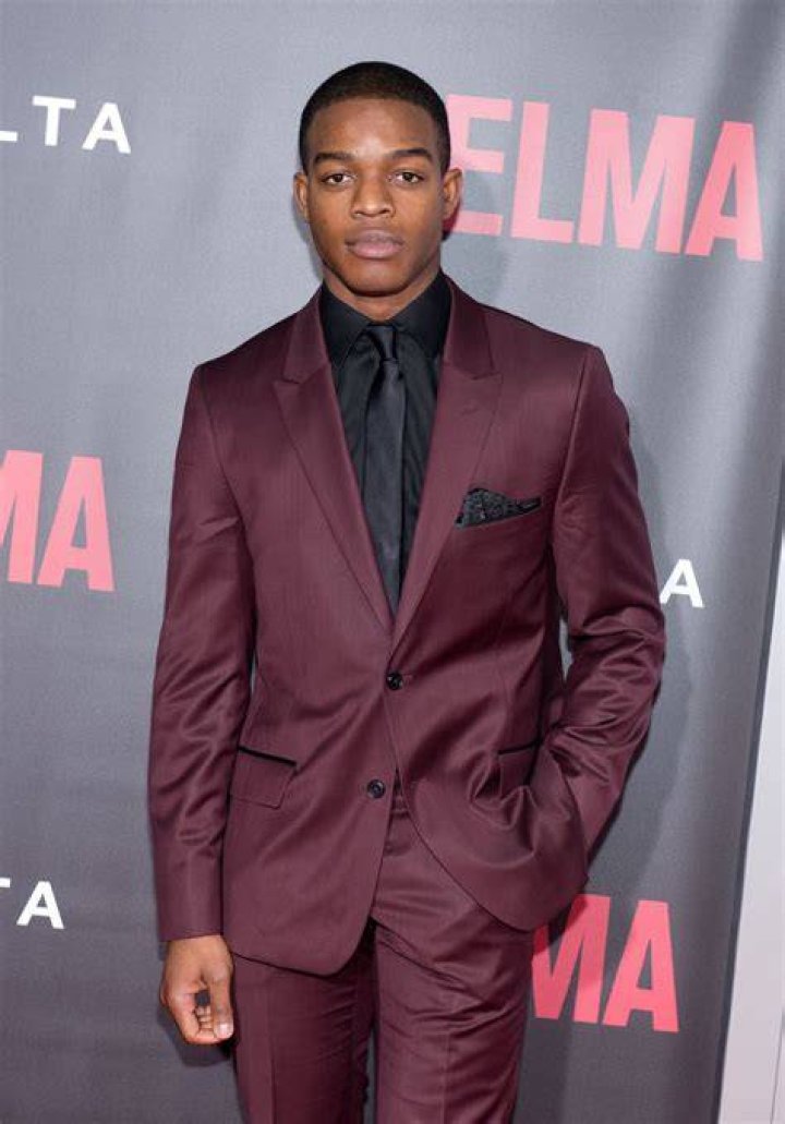 Stephan James Net Worth