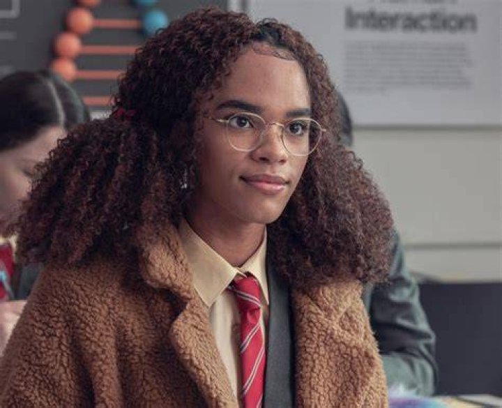 Yasmin Finney as Elle Argent in Heartstopper